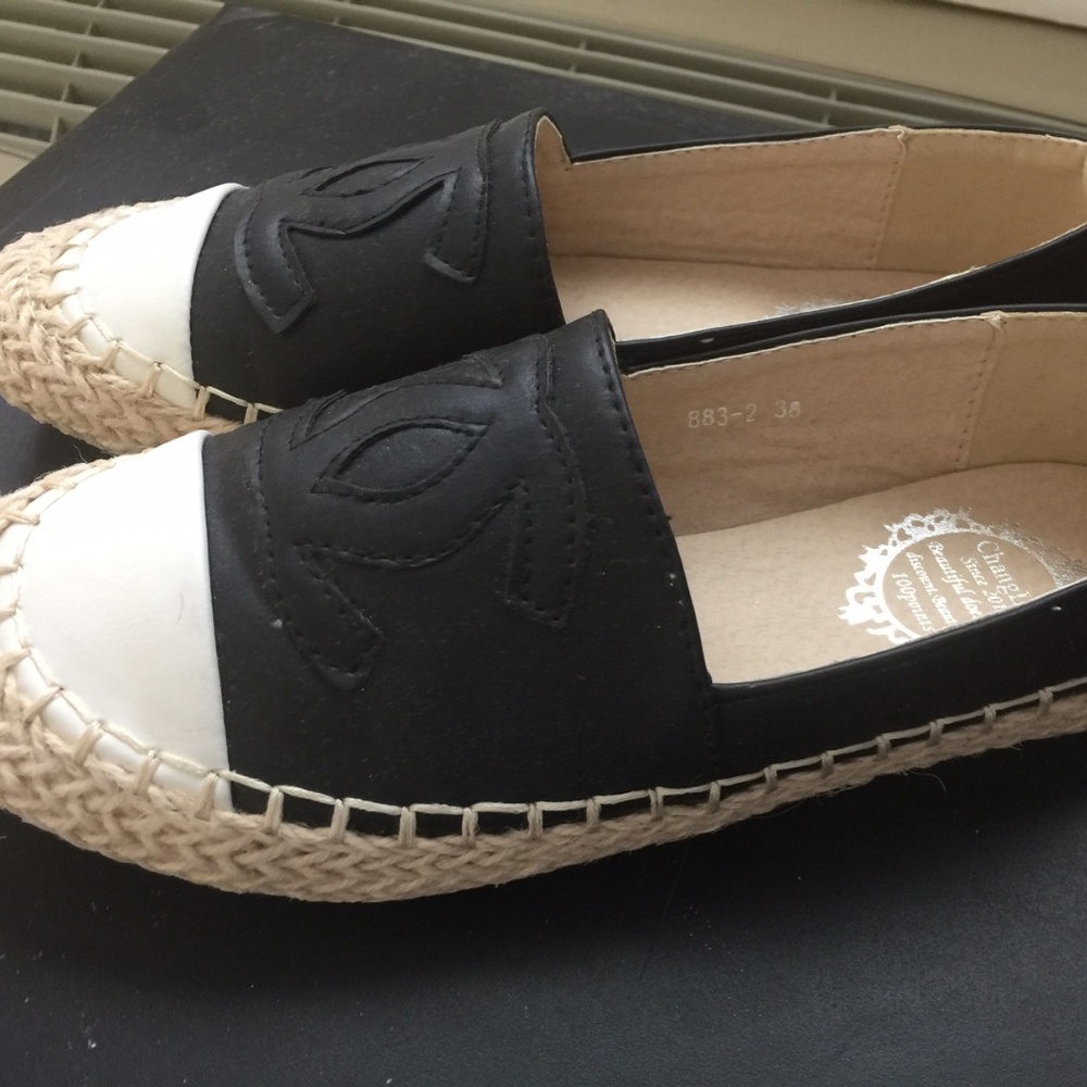 Espadrilles Slip on Round Toe Casual Flat size 6.5